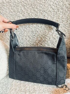 Like NEW Gucci Black Guccissima Canvas Logo Bag